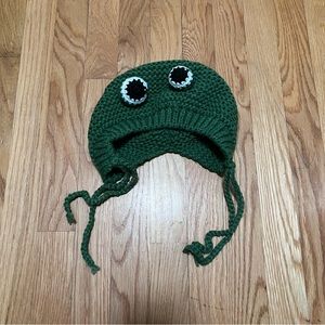 Green crochet frog beanie/knit hat
